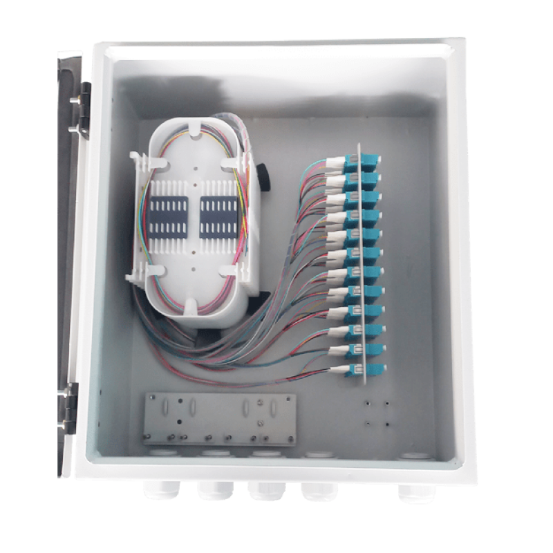 Fiber Access Termination Box with pigtails and sc-pc connectors assembled in a splice tray
